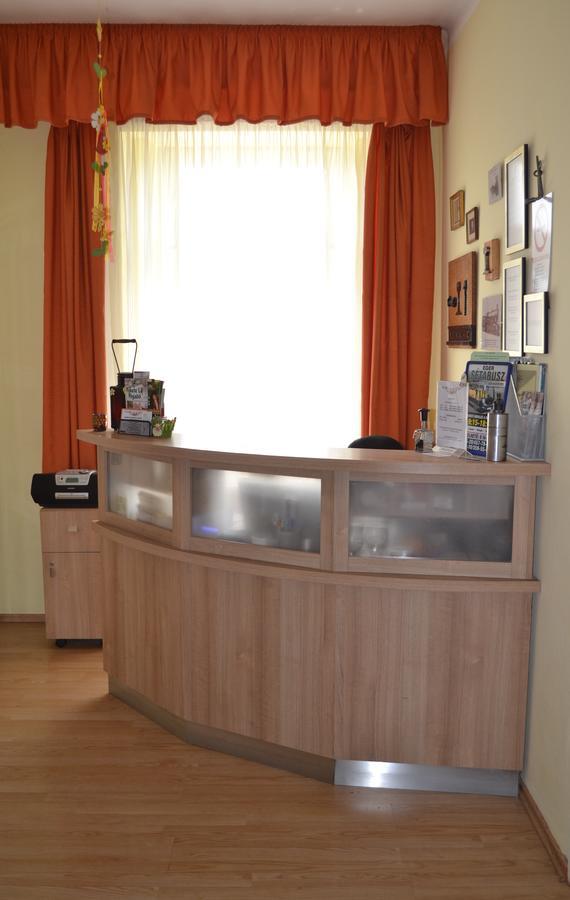 Lokomotiv Motel Erlau Exterior foto